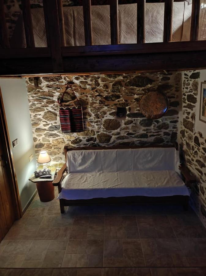 Πέτροκτιστο Σπίτι. Stone House Villa Karystos  Luaran gambar