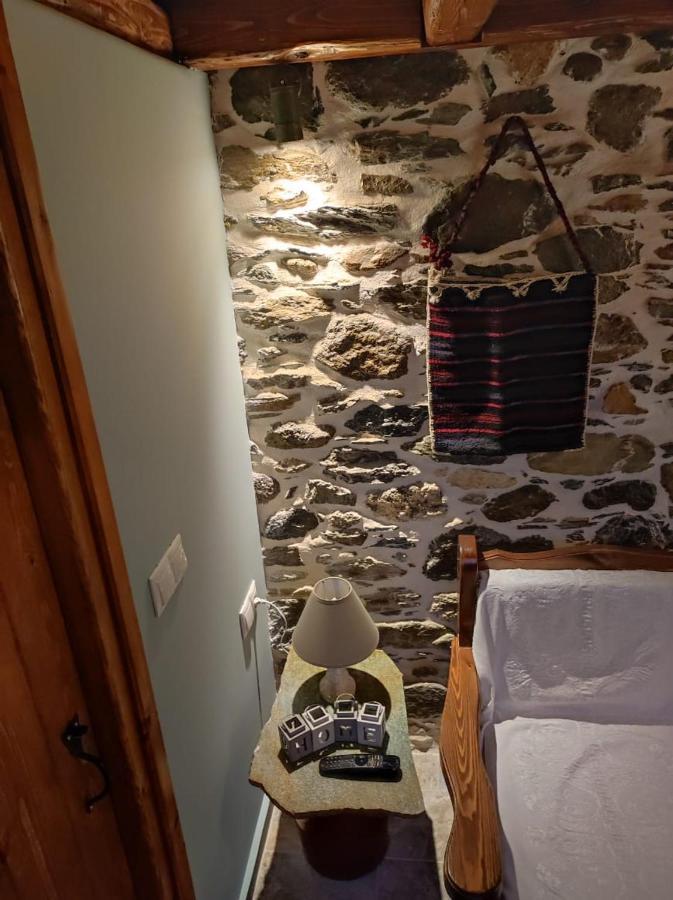 Πέτροκτιστο Σπίτι. Stone House Villa Karystos  Luaran gambar